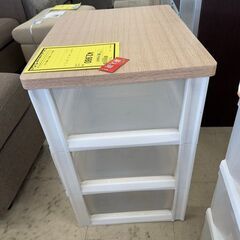 J3099【リユースのサカイ柏店】３段プラチェスト　木目天板　タンス　収納棚　クリーニング済みの画像