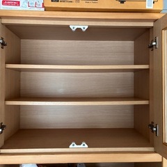 しょっきだな食器棚の画像