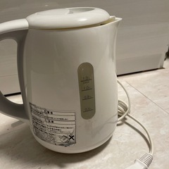 電気ケトルの画像