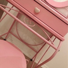 【最終価格！】姫系💗ハートモチーフ付きピンクドレッサー＆チェアセット ミラー付きの画像
