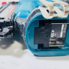 マキタ　充電式タッカ　ST421Dの画像