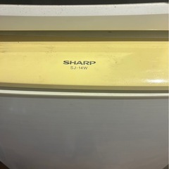 SHARP 冷蔵庫の画像