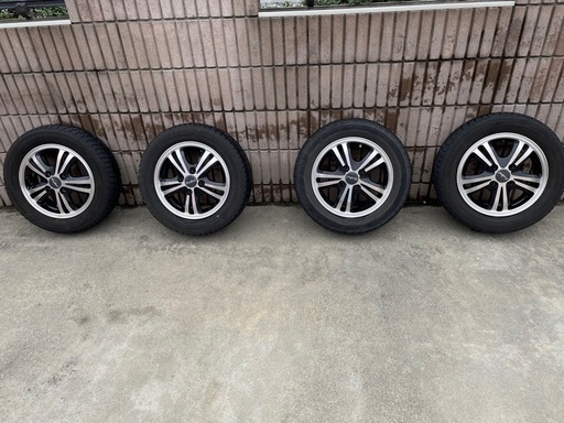 スタッドレスタイヤホイール付