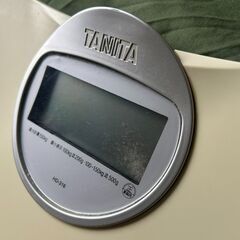 TANITA　タニタ　デジタル体重計　HD-316-WHの画像