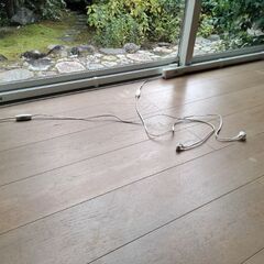 窓下ヒーター　結露防止の画像