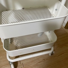【取引中】IKEA ワゴンの画像