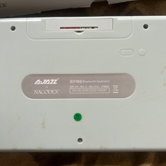 ワイヤレスキーボードの画像