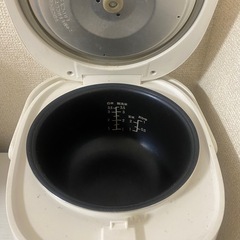 炊飯器の画像