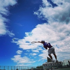 多摩市でプライベートテニスレッスン｜個人指導で確実に上達！