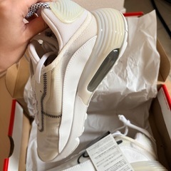  NIKE スニーカー（決定した））の画像
