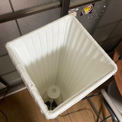 間接照明 縦長 ライト の画像