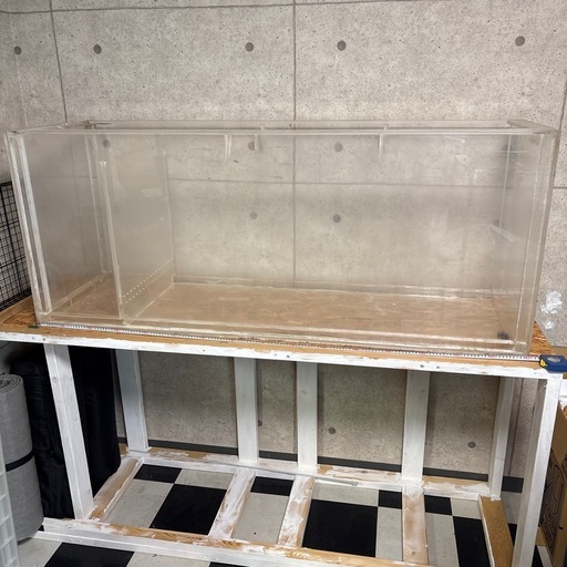 アクリル水槽 160 50 65H 仕切り30  フランジ補強歴あり