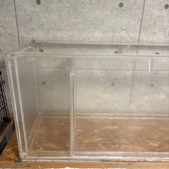 アクリル水槽 160 50 65H 仕切り30  フランジ補強歴あり　の画像