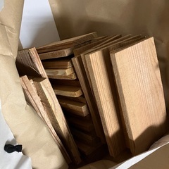 木材　切れはしの画像