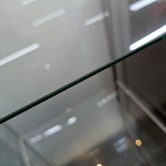 【廃盤品】ディスプレイラック IKEA イケア 幅43cm ガラス扉 キャビネット DETOLF デトルフ トップハイライト付き ガラスケースの画像