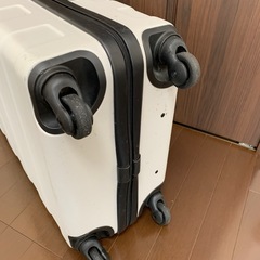 無印良品　キャリーケースの画像