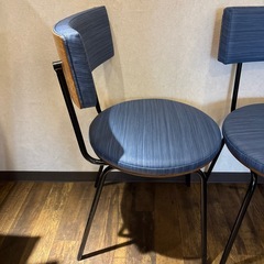 店舗用椅子４脚セットの画像