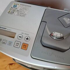 【B352】シャープ　石油ファンヒーター　※通電のみOK※　2004年製　ラクラクタンクの画像