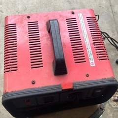 バッテリー充電器の画像