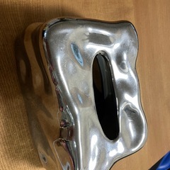 【韓国】陶器のティッシュケースの画像