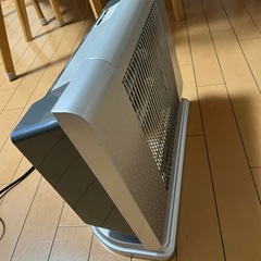 コイズミ　電気ストーブの画像