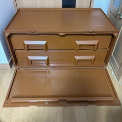 2段衣装タンスの画像