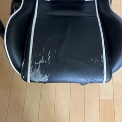 ゲーミングチェア　DXRACERの画像