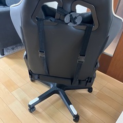 ゲーミングチェア　DXRACERの画像