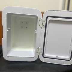 新品未使用ポータブルミニ冷蔵庫&保温庫の画像
