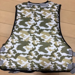 新品 子供用　ライフジャケットの画像