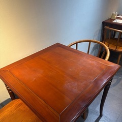 美品　ブラウン　ダイニングテーブルの画像