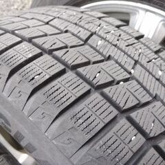 《ほぼ新品》昨年新品購入 ヨコハマ アイスガード スタッドレス 215/55R17  4本 ヤリスクロス エスクード カローラクロス等に 114.3 5穴 7J ホイール付きの画像