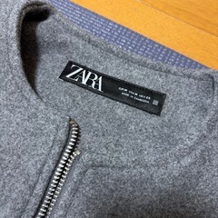 ZARA ショート丈　グレー　Mサイズの画像