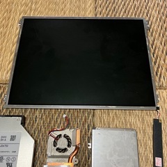 SHARP　パソコンパーツ部品/現状品／ジャンク品扱い！取り外す前は動作確認済み‼️の画像