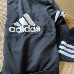 adidasジャージ上下の画像