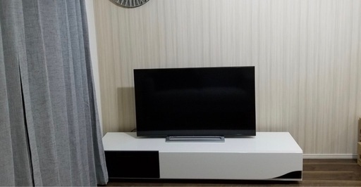 テレビボード
