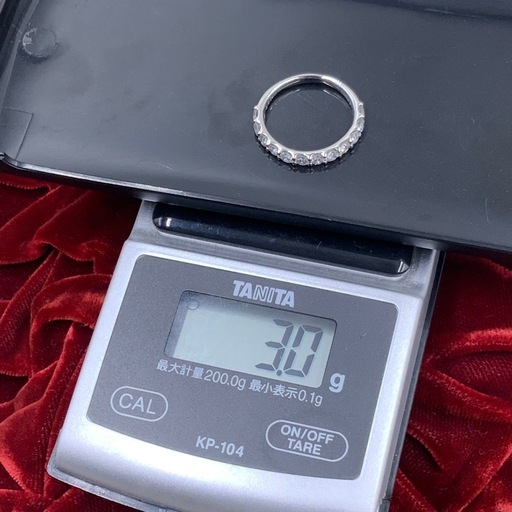 エステール　Pt900 プラチナ　ハーフエタニティ　リング　ダイヤ1ct 3g 約11号
