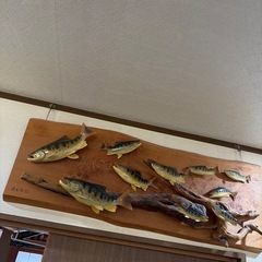 鮎の美術品の画像