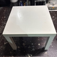 🔚IKEA 白いテーブルの画像
