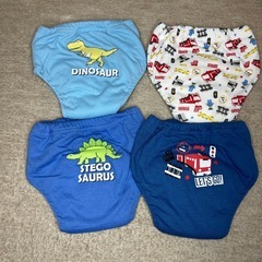トイトレパンツ　　95センチ　男の子　4枚セットの画像