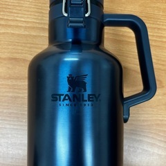 キャンプ用品  STANLEY  グロウラー 1.9L ロイヤルブルー  の画像