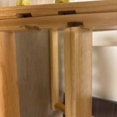 【取引中】　使用回数2回　木製ベビーチェア トレイ付きの画像