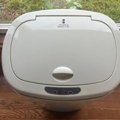 センサー開閉式ゴミ箱45L　　　の画像