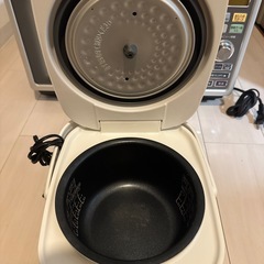 炊飯器　アイリスオーヤマの画像