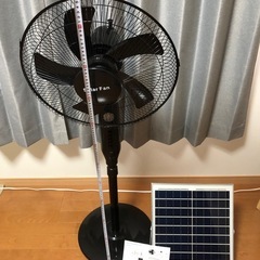 ソーラーパネル扇風機　コンセントも可　一部ジャンク
の画像