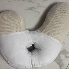 ニトリ横向き寝が楽な枕・コストコ横向き寝用枕　セットの画像