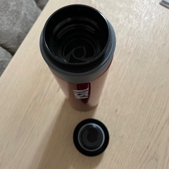 ステンレス密封水筒の画像