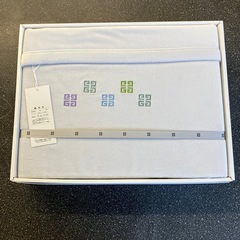 M2510-301 GIVENCHY 綿毛布 140×200 ホワイト 未使用品 保管汚れ有りの画像