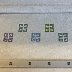 M2510-301 GIVENCHY 綿毛布 140×200 ホワイト 未使用品 保管汚れ有りの画像