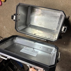 BMW バイク　収納？の画像